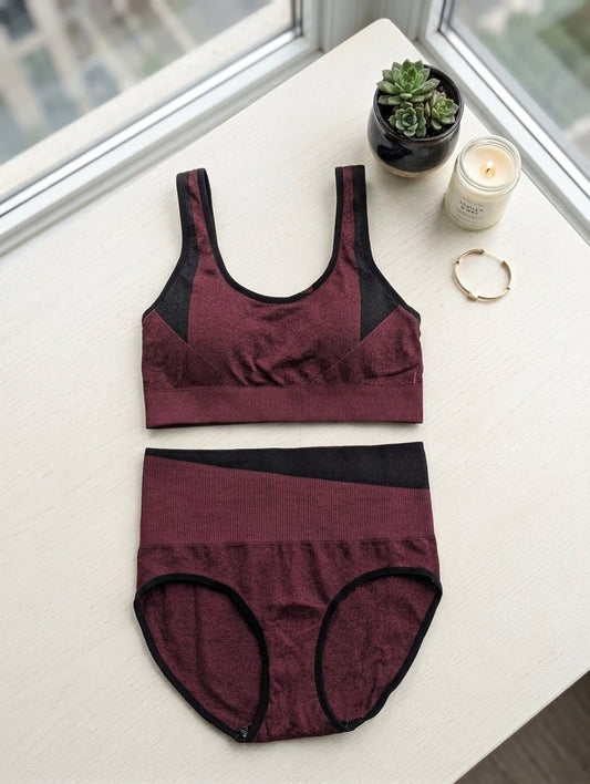 Soft padded stretchable sports bra set for women in breathable fabric