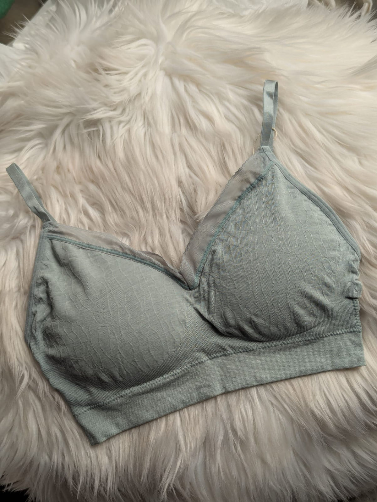 Wacoal Elevated Allure Wireless Lift Bra in Pakistan – Safaa.pk