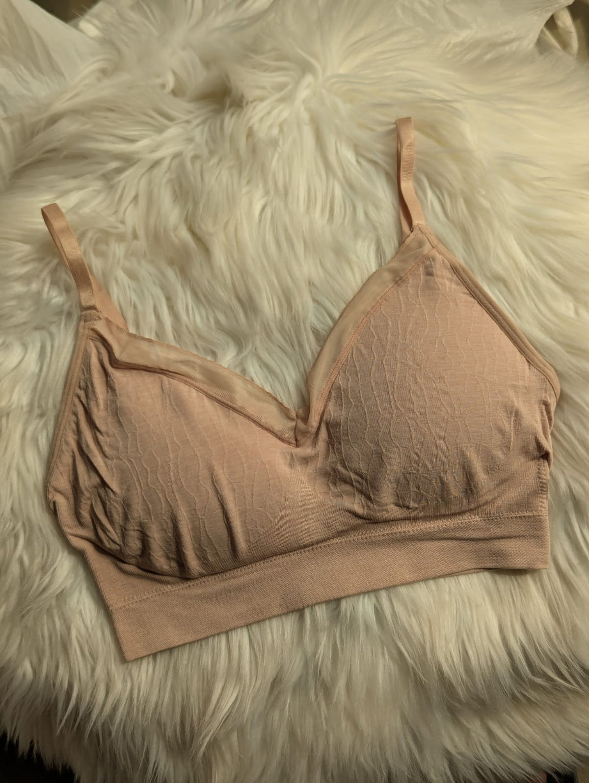 Wacoal Elevated Allure Wireless Lift Bra in Pakistan – Safaa.pk