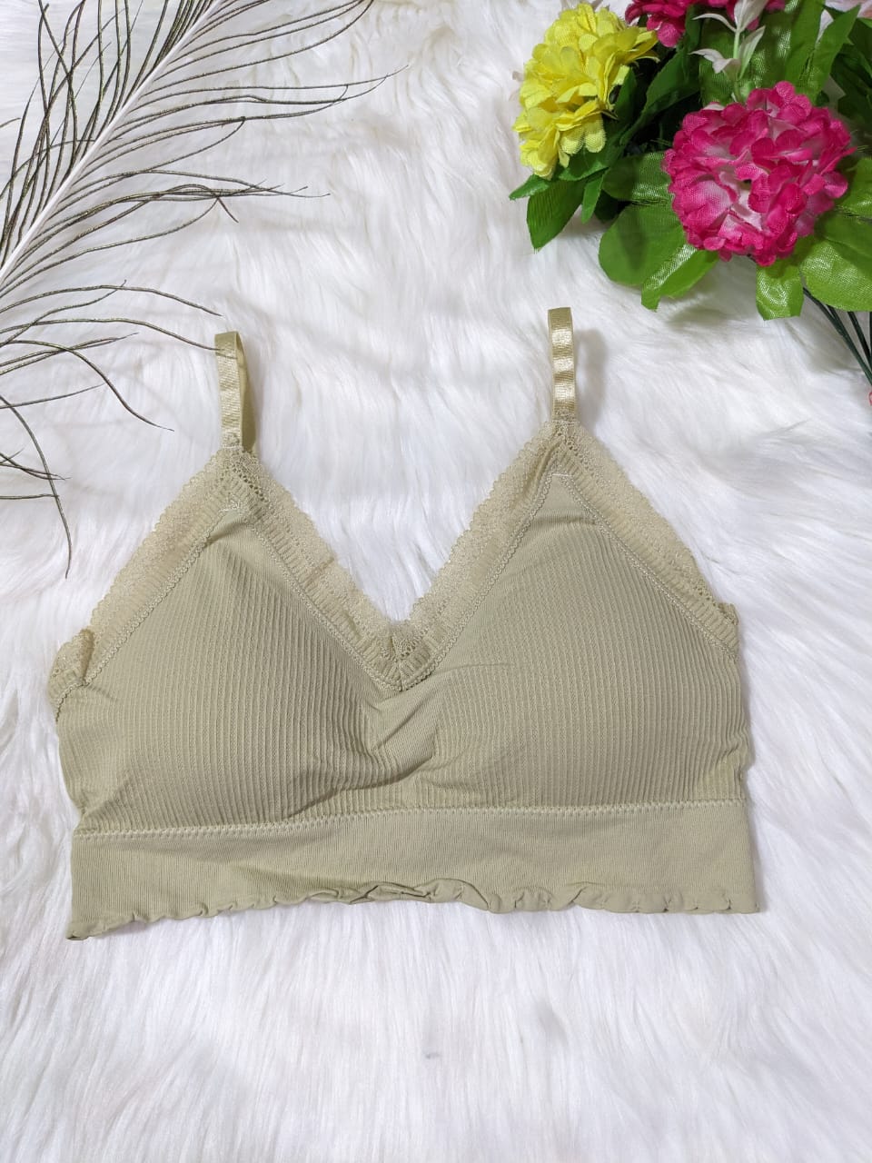 Relaxed Fit Stretchable Blouse for All-Day Wear