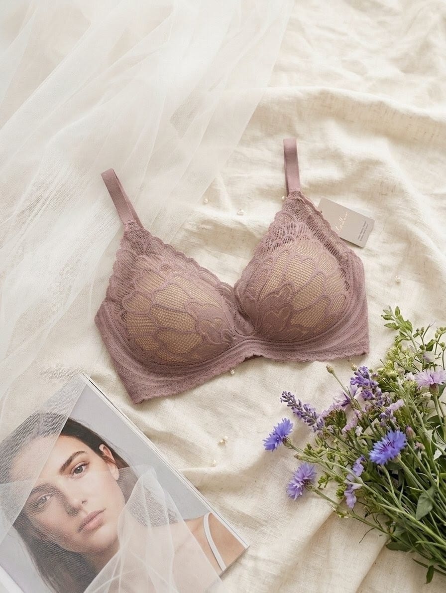Wire-Free Lace Push-Up Bralette in Pakistan – Safaa.pk