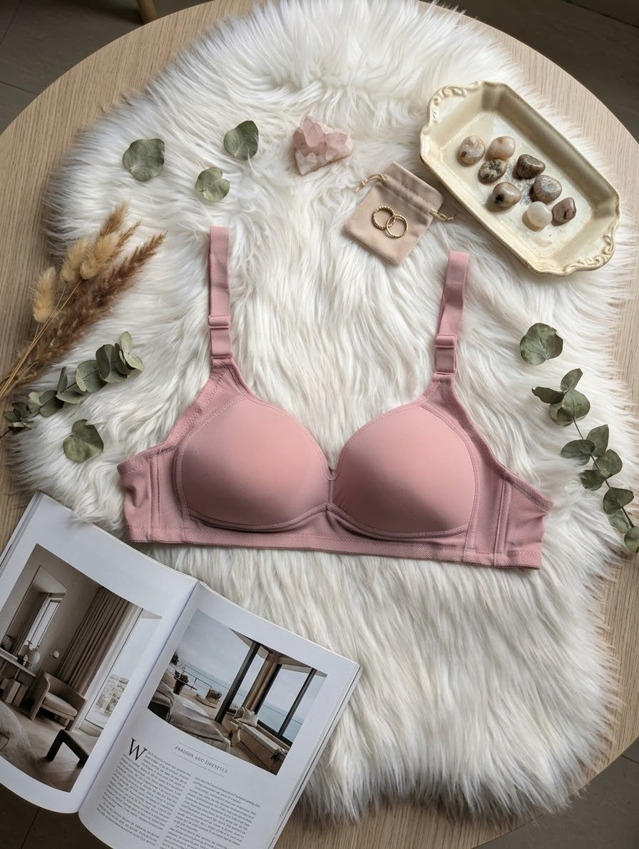 Wireless Padded Bra with Wide Adjustable Straps in Pakistan – Safaa.pk