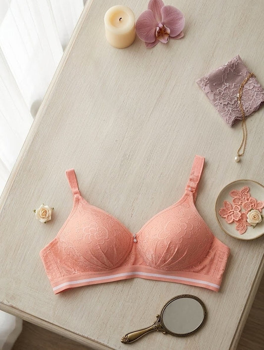 padded bra with lace detailing in Pakistan